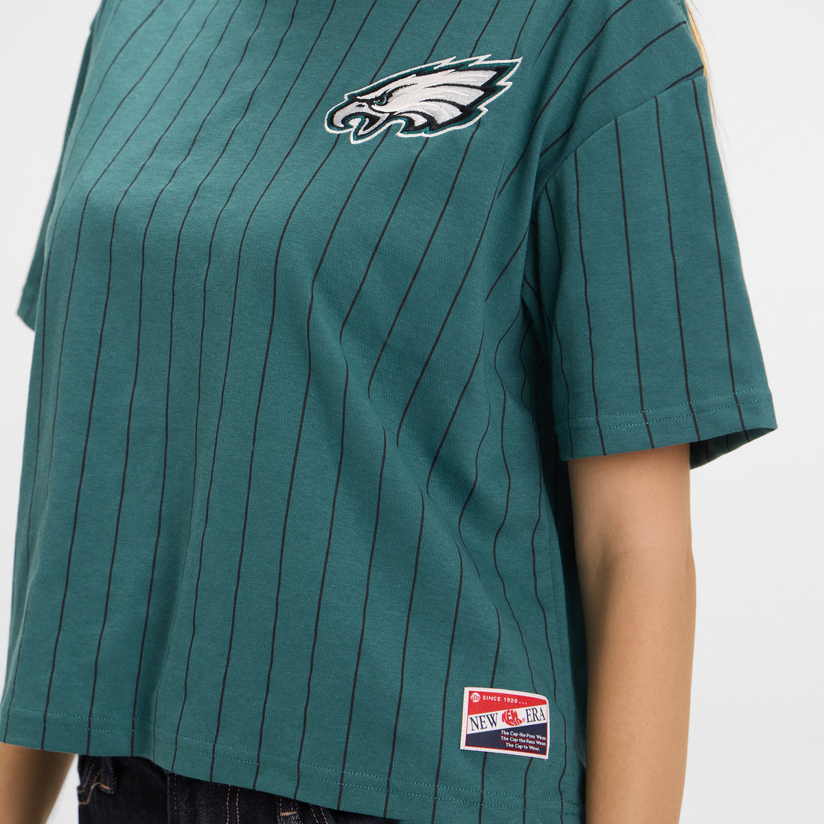 Kansas City Chiefs Throwback Women's Cropped Pinstripe T-Shirt