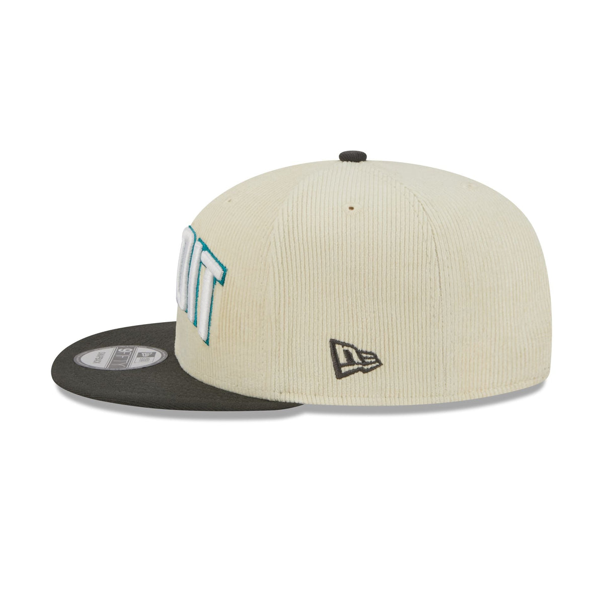 Detroit Pistons 2025 City Edition Chrome White Corduroy 9FIFTY Snapback Hat