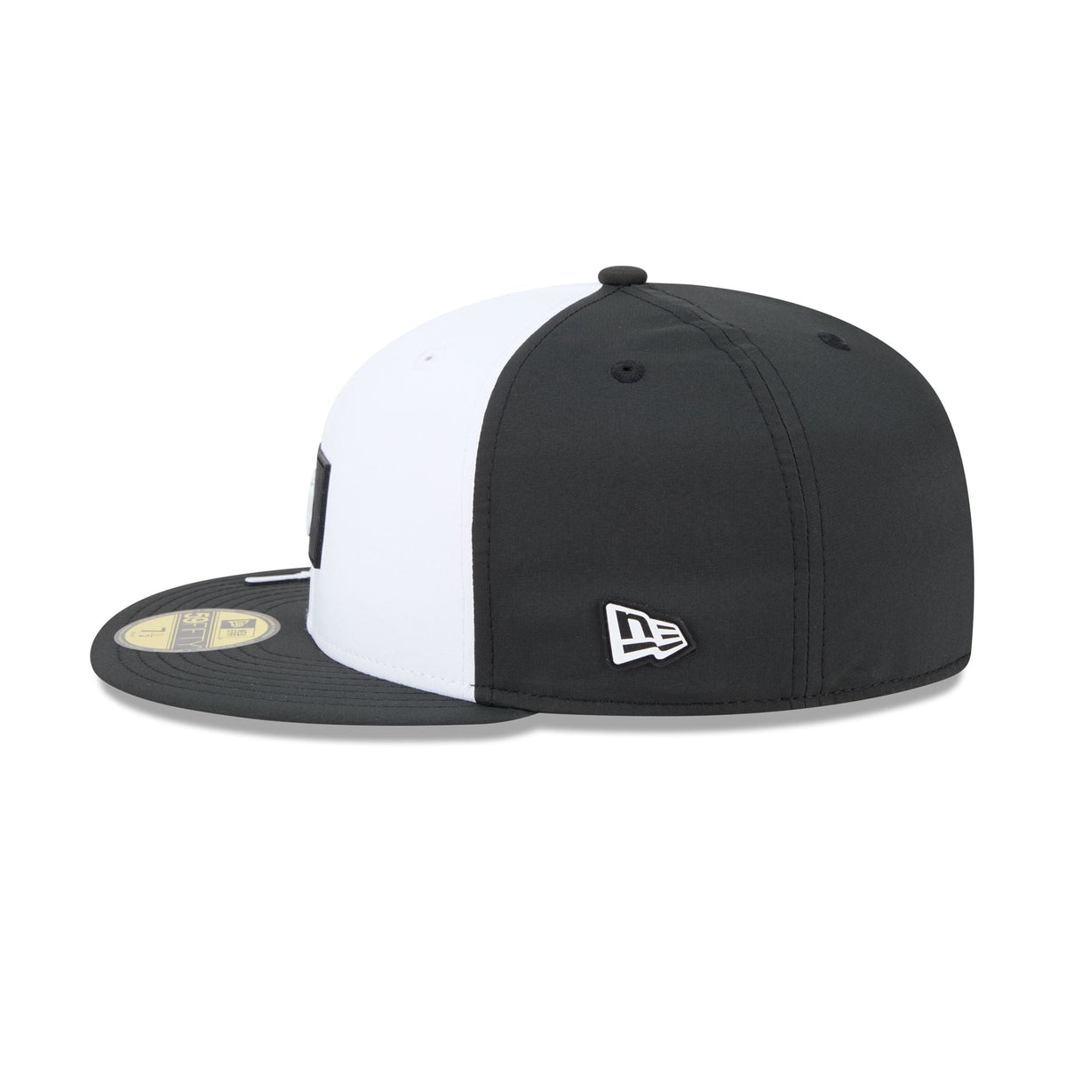 San Diego Padres 2026 Clubhouse Black & White 59FIFTY Fitted Hat