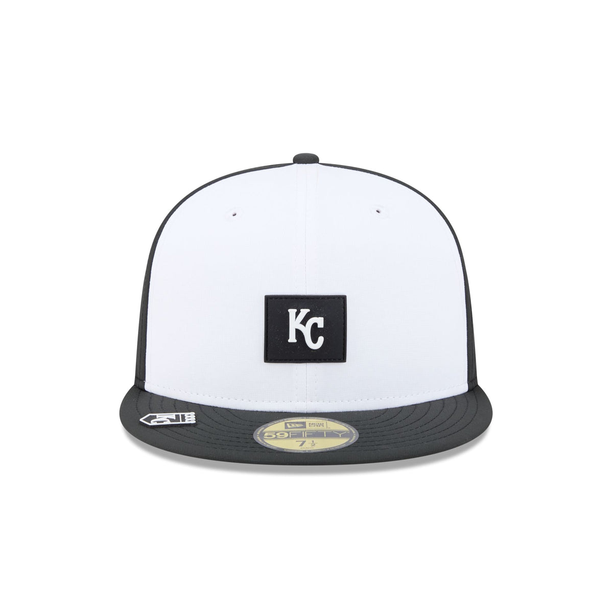 Kansas City Royals 2026 Clubhouse Black & White 59FIFTY Fitted Hat
