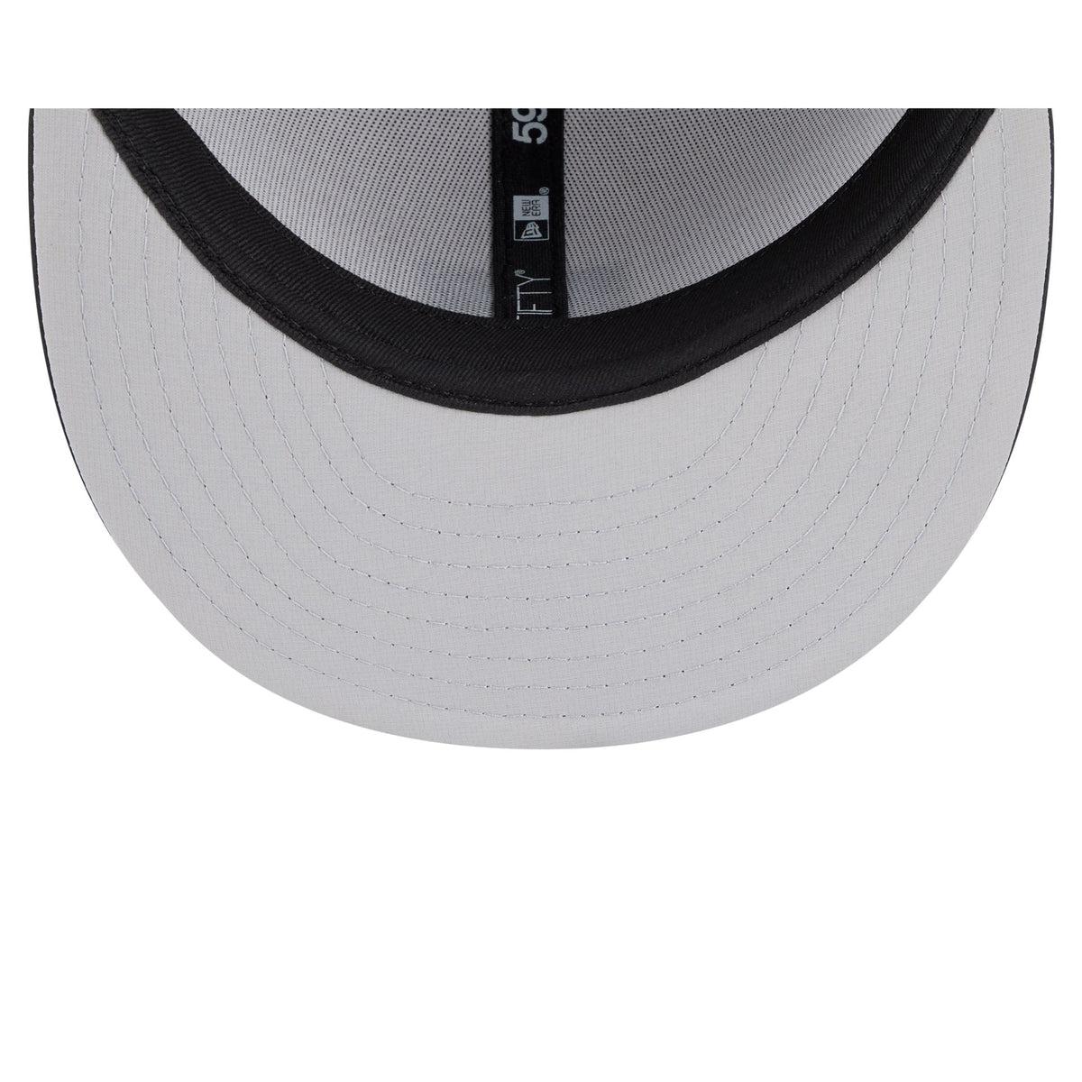 Kansas City Royals 2026 Clubhouse Black & White 59FIFTY Fitted Hat