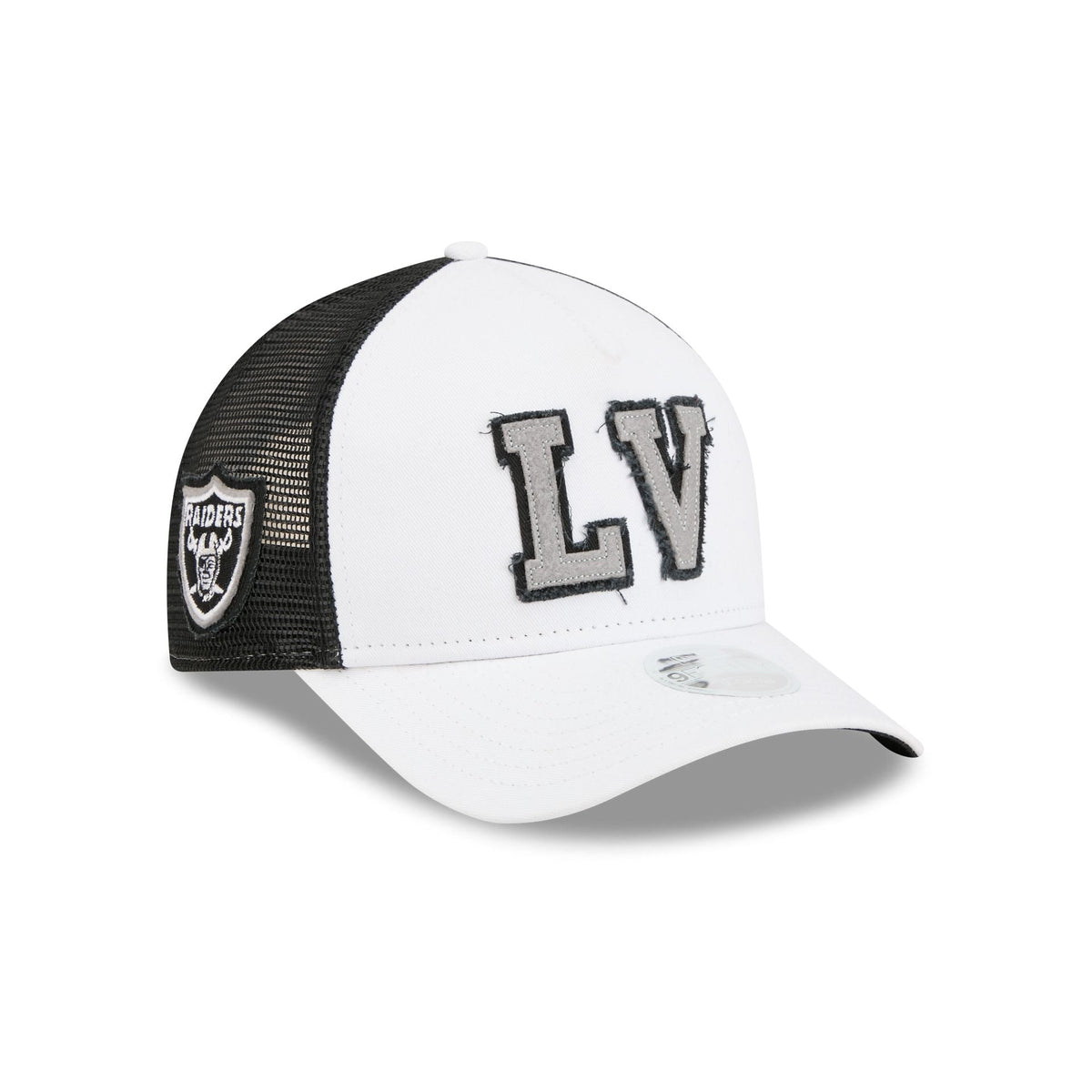 Las Vegas Raiders Optic White Felt Logo Women's 9FORTY M-Crown A-Frame Trucker Hat
