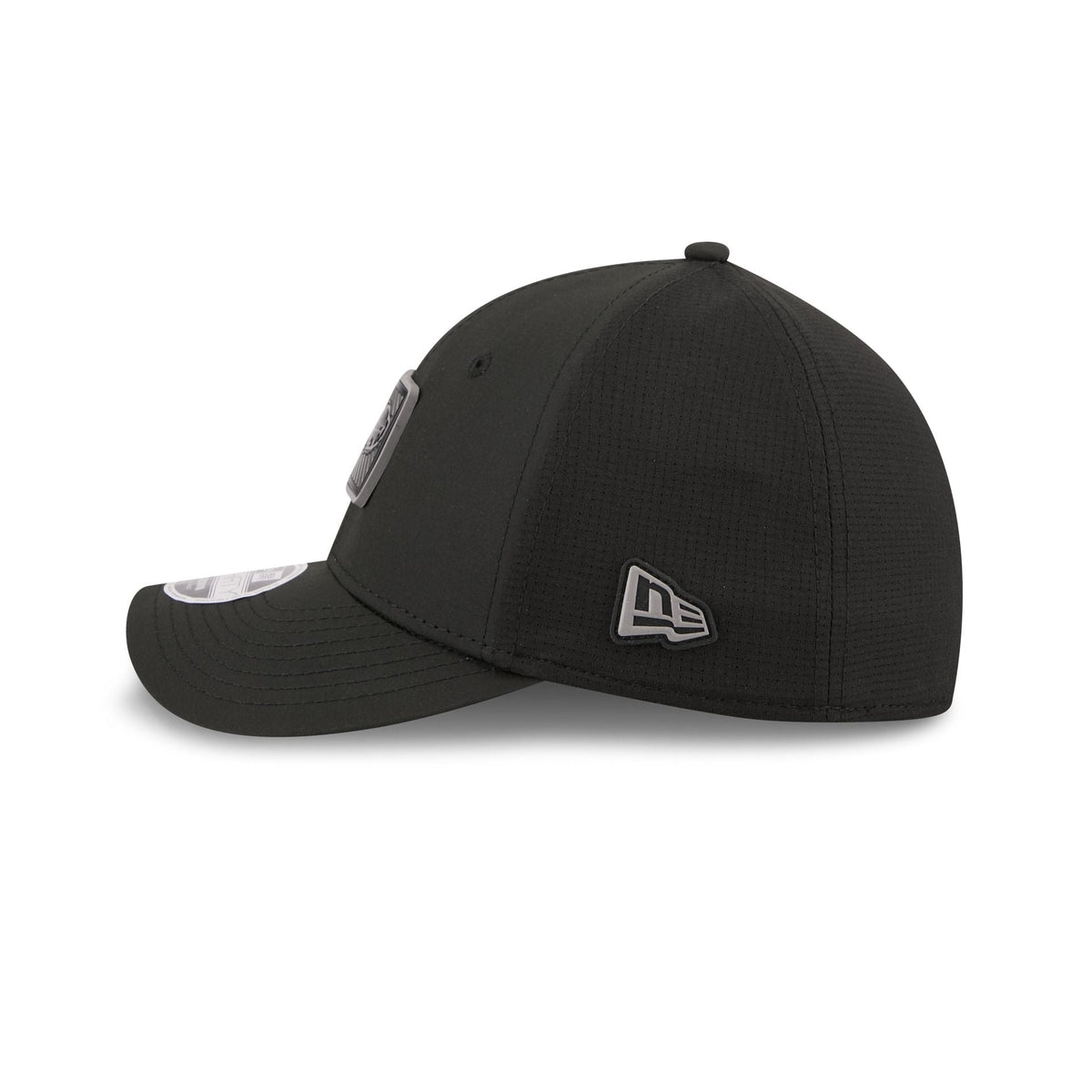 Buffalo Bills 2026 Training Black 39THIRTY M-Crown Stretch-Fit Hat
