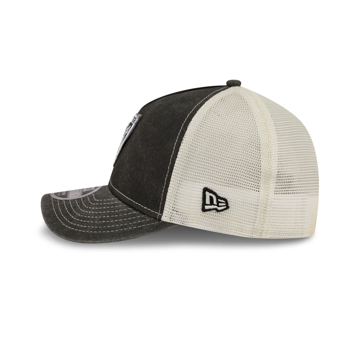 Las Vegas Raiders Frayed Logo 9FORTY M-Crown A-Frame Trucker Hat