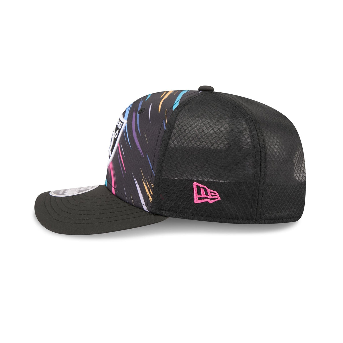 Las Vegas Raiders 2026 Crucial Catch 9SEVENTY Trucker Hat